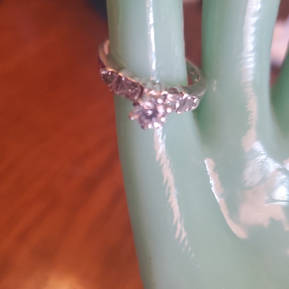 SZ 7   SPARKLING gorgeous Quartz & Rhinestone ring!  Sterling silver mark 925 - Picture 2 of 9